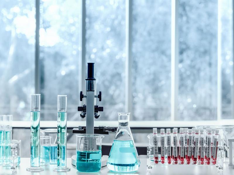 Film-anti-microbien-microbe